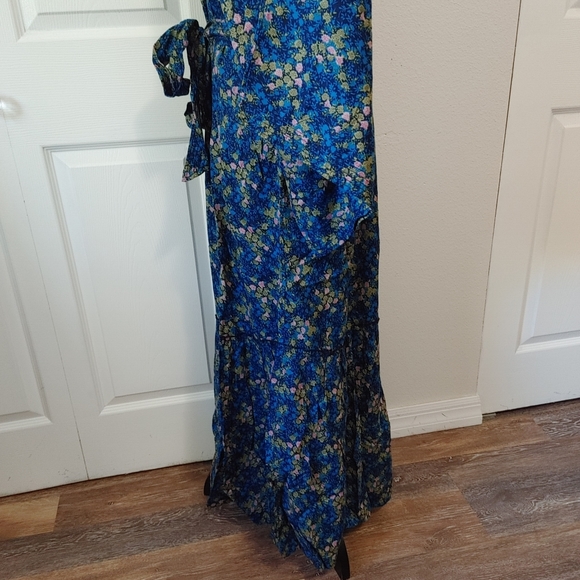 Anthropologie Ditsy Floral Sleep Robe - Picture 9 of 14